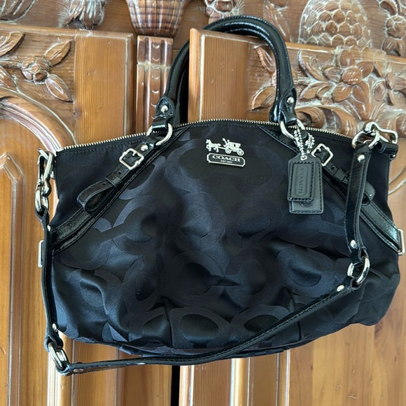 Coach Signature Collection Satchel Purse - Picture 1 of 7